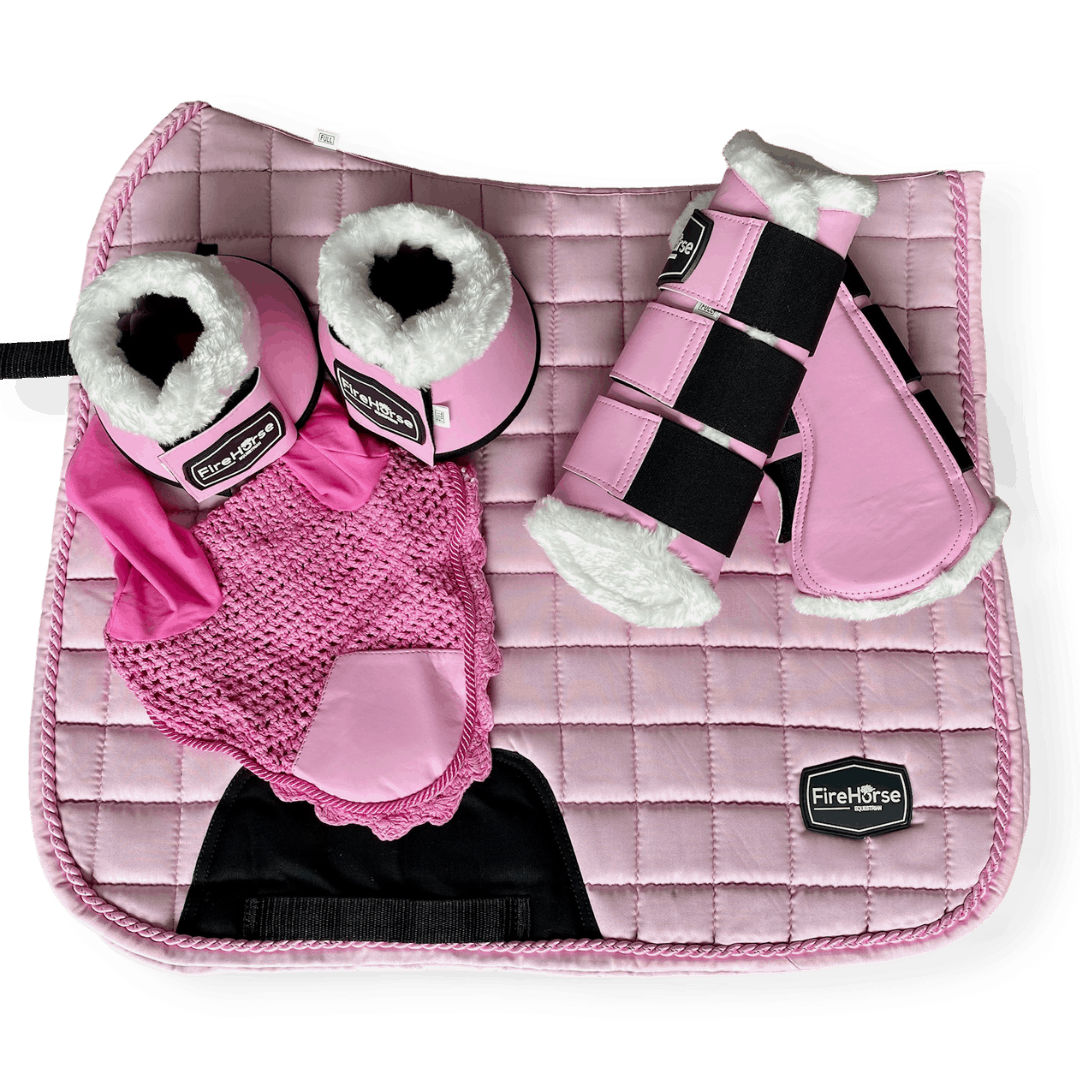 Set Pretty in Pink